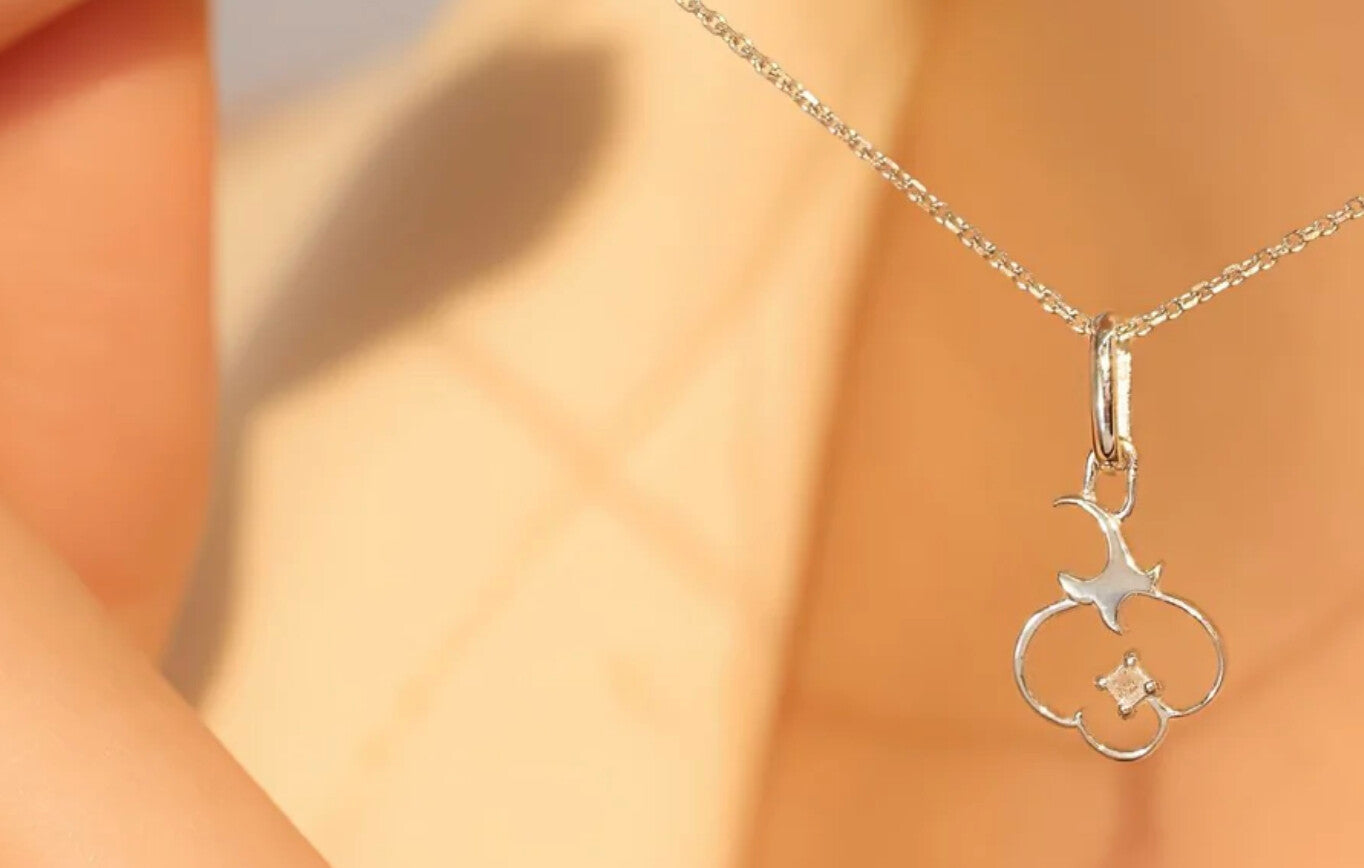 Guardian Diamond silver pendant with a rough diamond