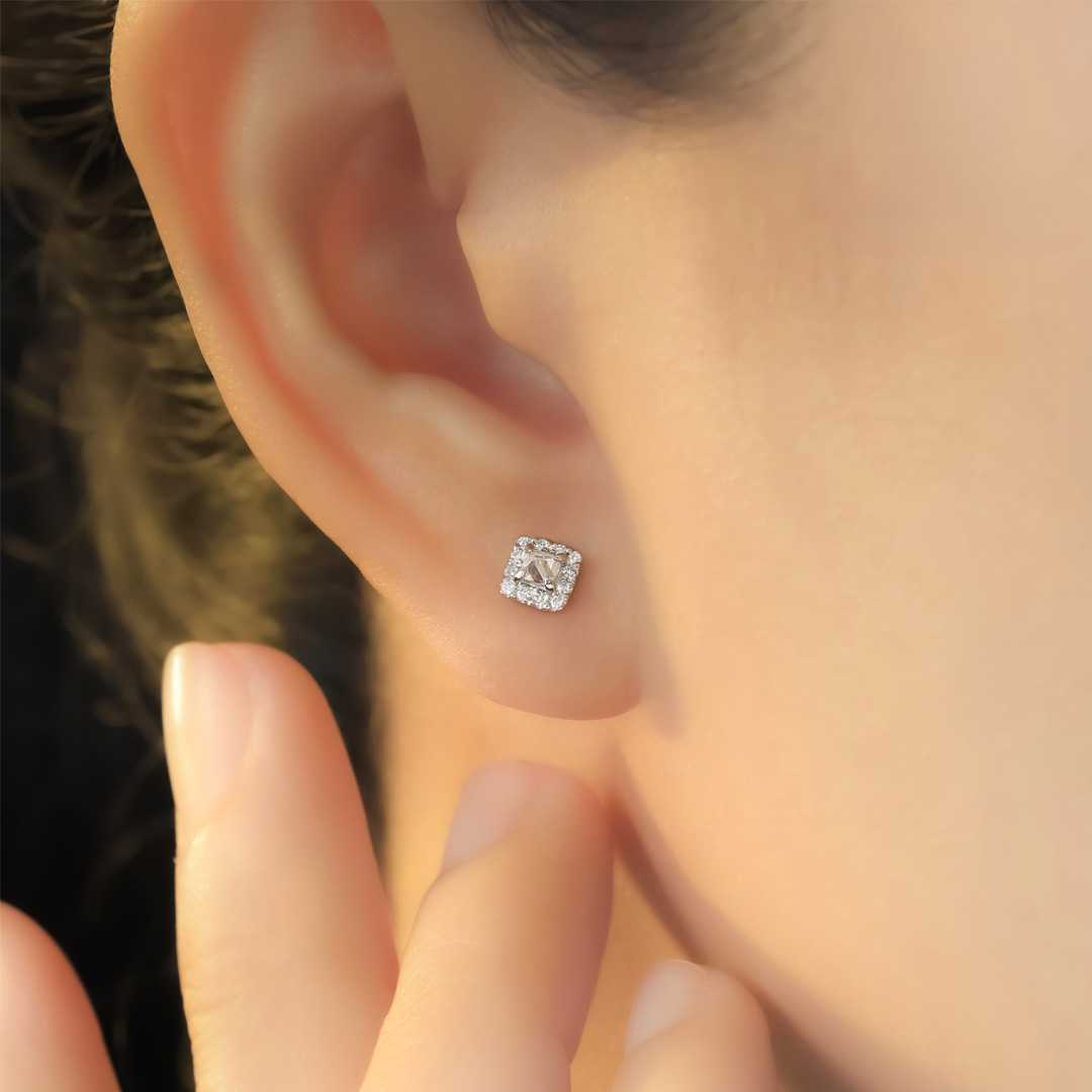 Mini Pyra Earring