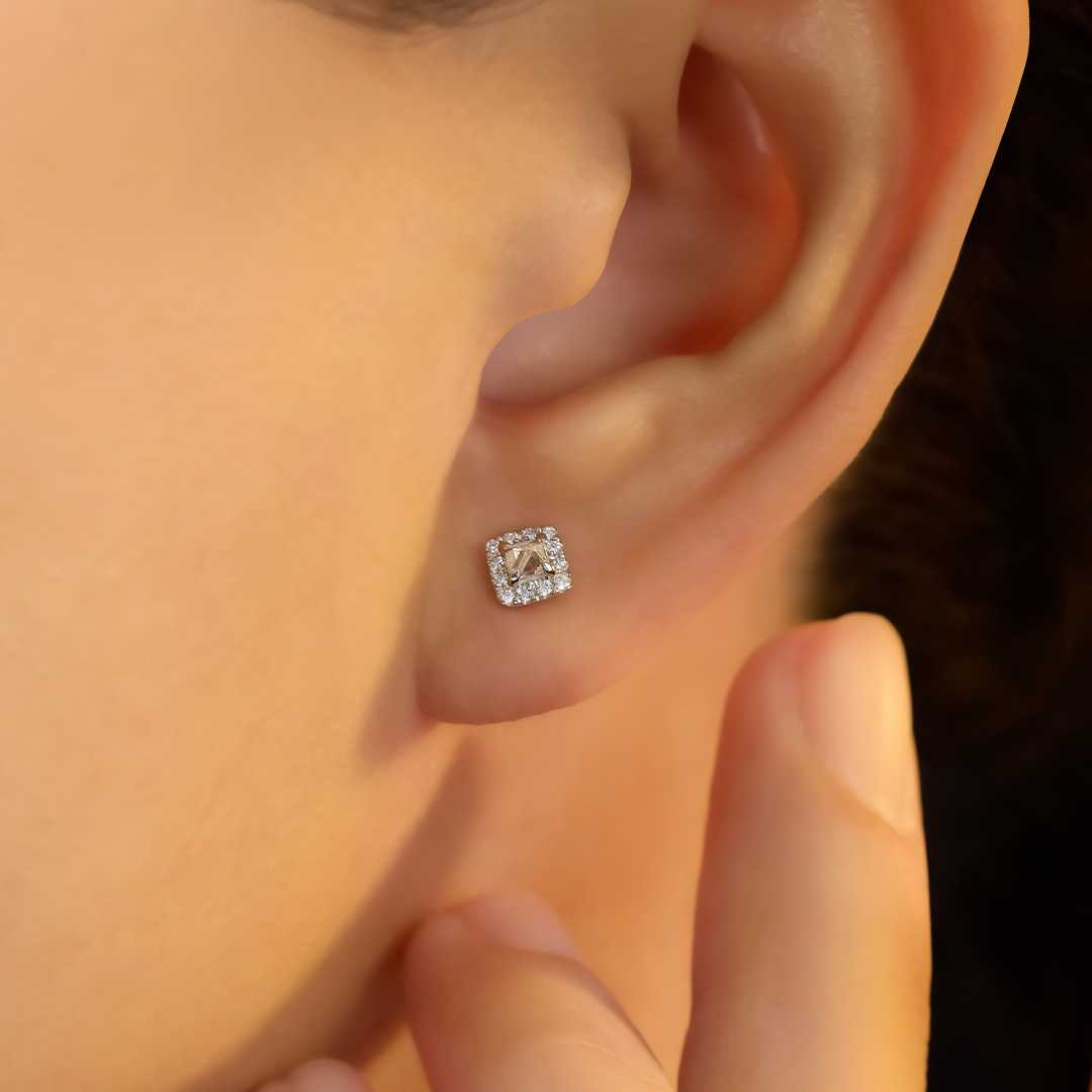 Mini Pyra Earring