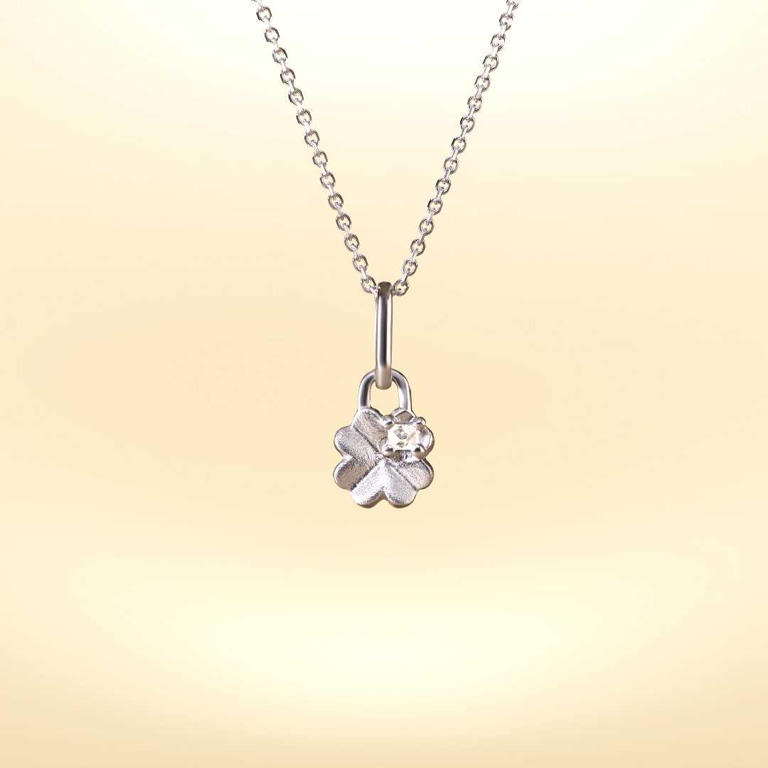 Clover Necklace