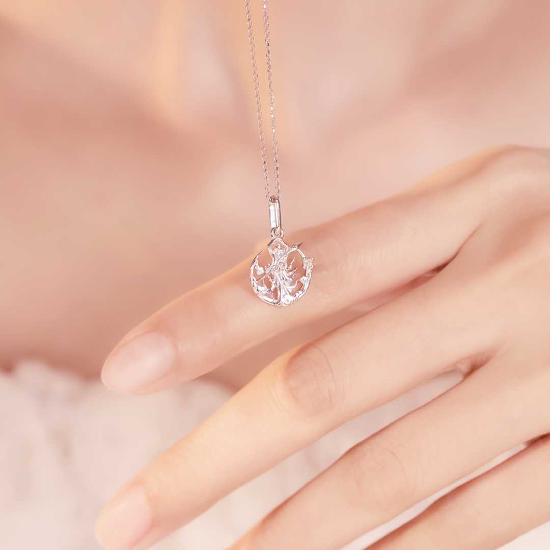 Lingguang Xiannu Necklace