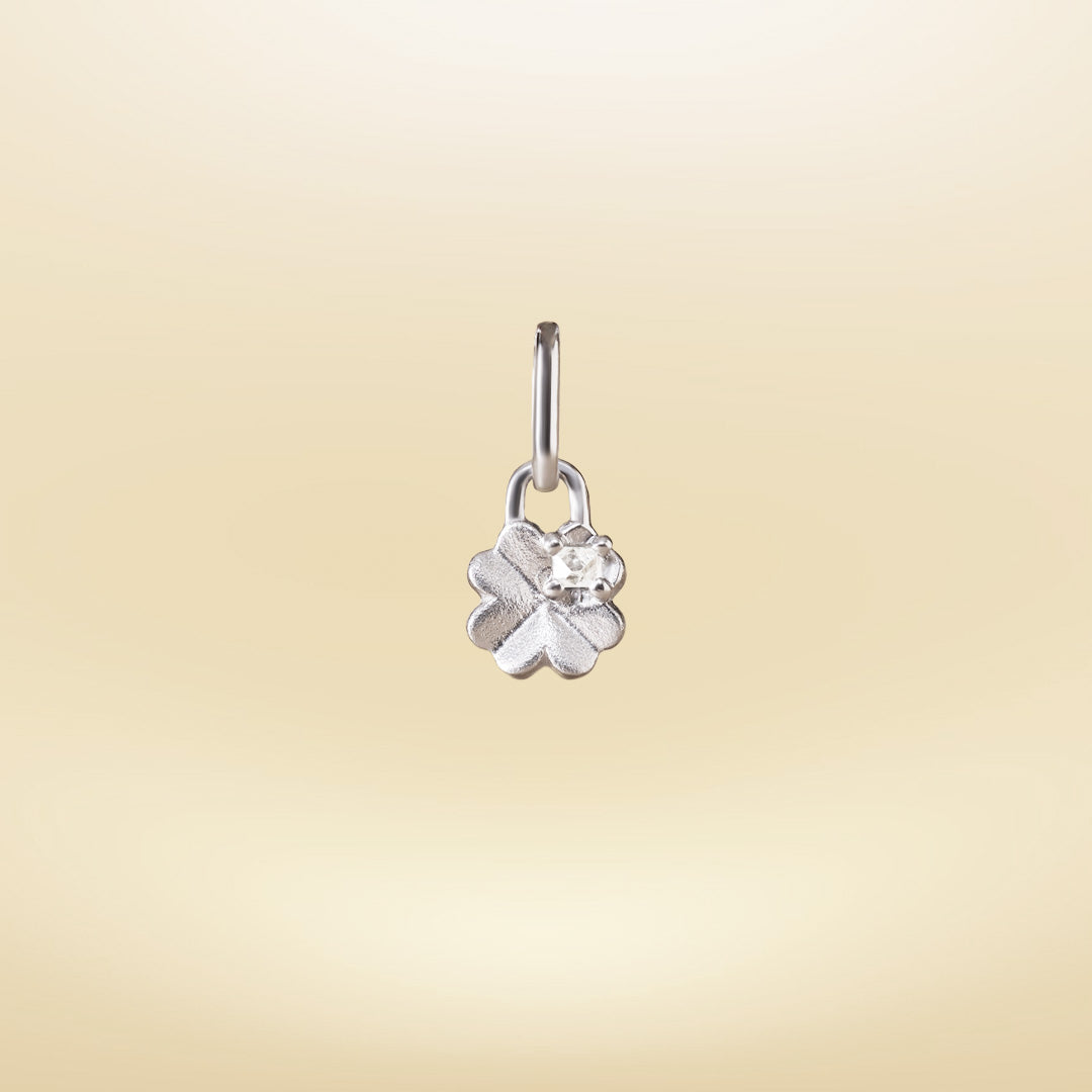 Clover Pendant
