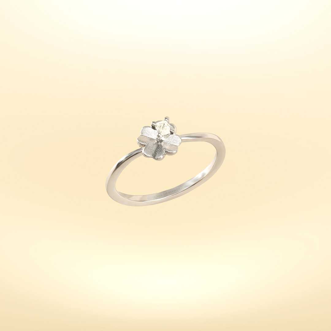Clover Ring