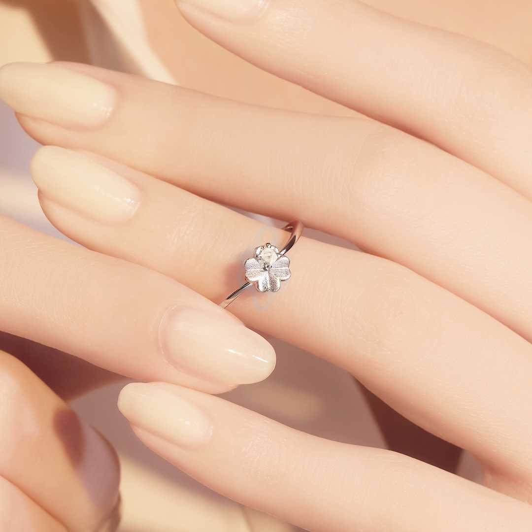 Clover Ring