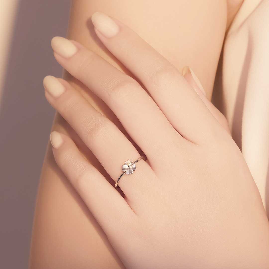 Clover Ring